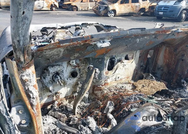 1C6HJTAG0ML523933: 44126317