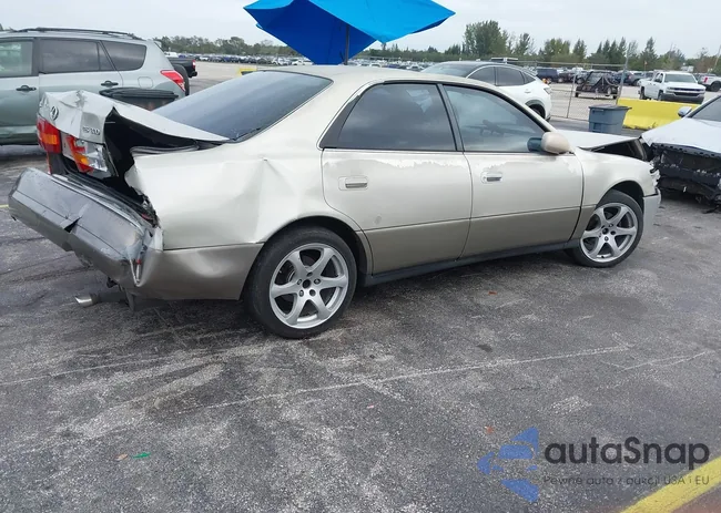 JT8BF22G3V0056470: 44126335