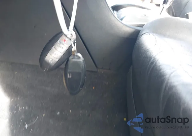 1N4CL2AP6BC182886: 44126347