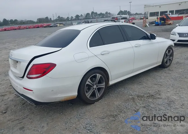 WDDZF4JBXHA172285: 44126367