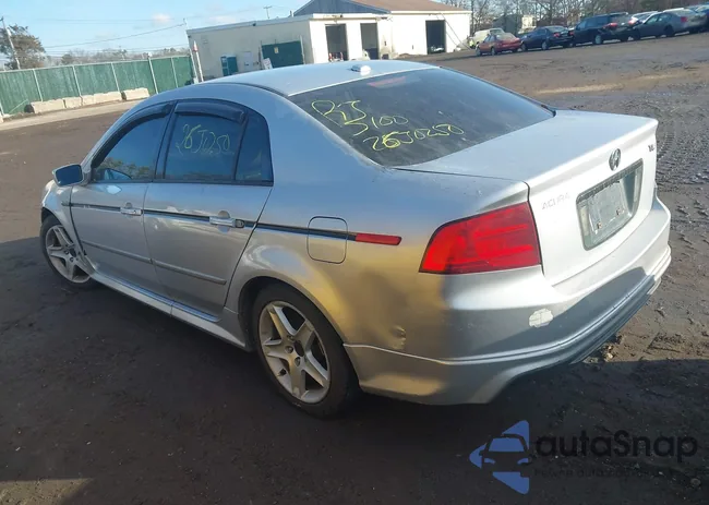 19UUA66234A049821: 44126421