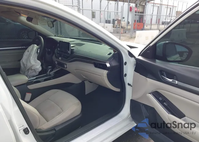 1N4BL4DW9PN308034: 44127505