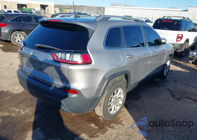 1C4PJLCB4KD203883: 44127517