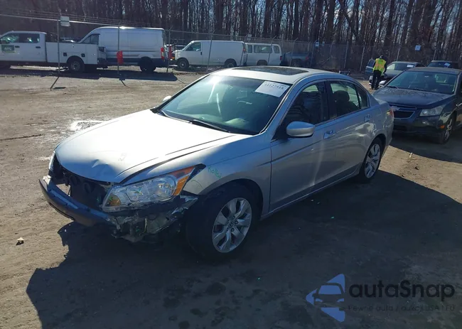 1HGCP2F72AA061131: 44127518