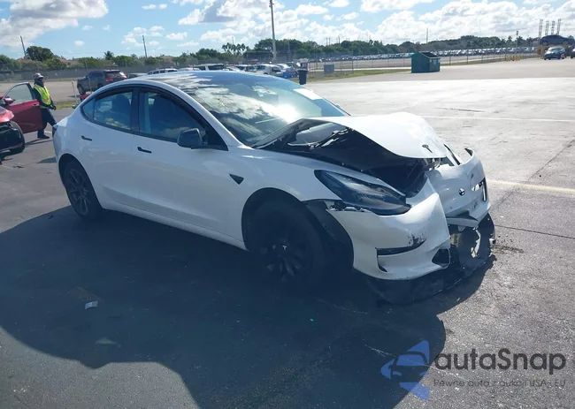 5YJ3E1EA2MF057698: 44127537