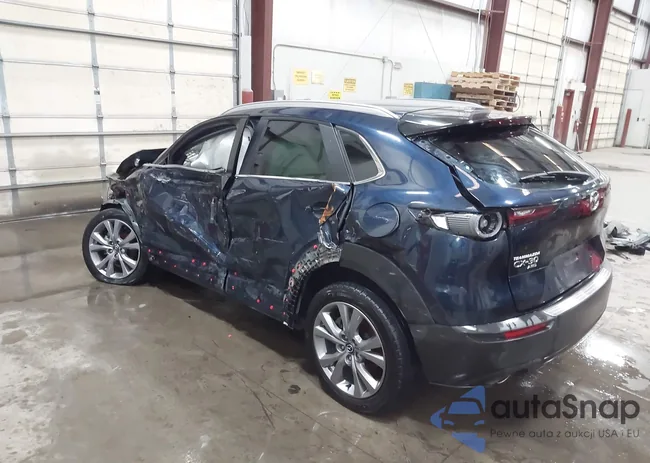 3MVDMBCM0PM513593: 44127586