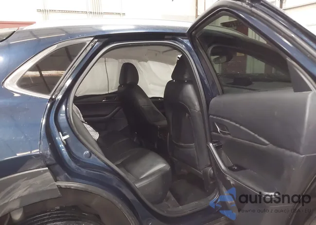 3MVDMBCM0PM513593: 44127586