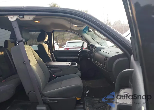 1GCEK19C17Z505649: 44127590