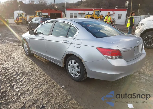 1HGCP26309A120380: 44127599