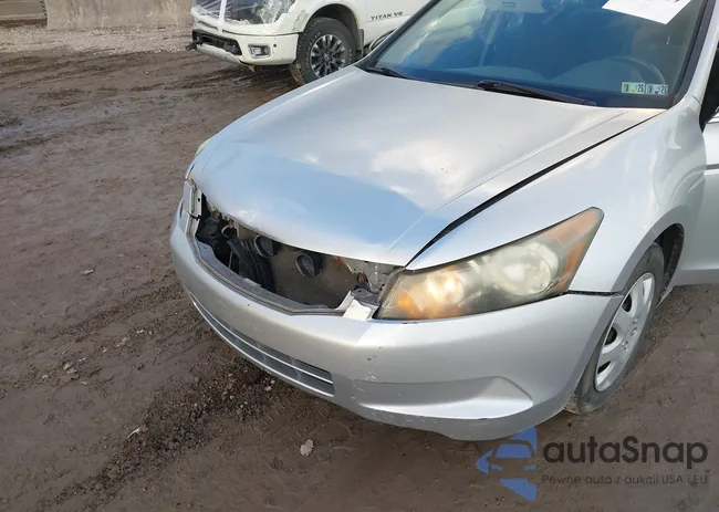 1HGCP26309A120380: 44127599