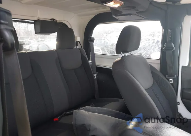 1C4AJWAG6HL593499: 44127630