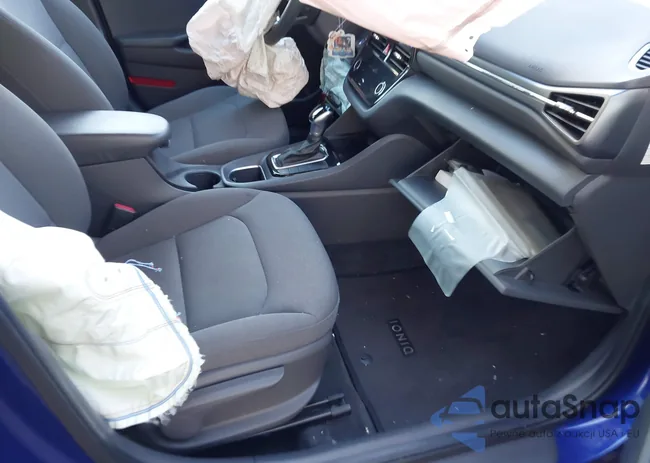 KMHC65LC4LU231684: 44127632