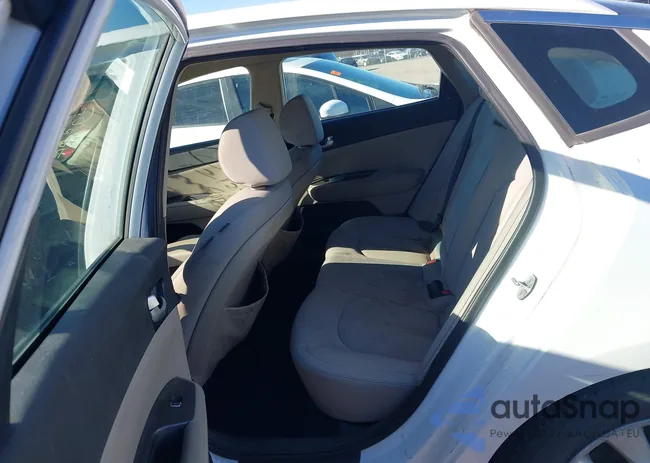 5XXGT4L33HG125474: 44127700