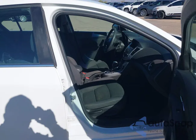 1G1PE5SB6G7123789: 44127717