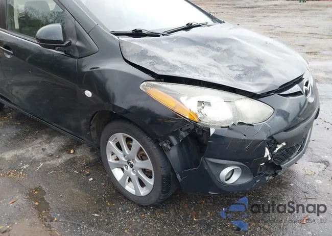 JM1DE1LZ4E0179847: 44127744