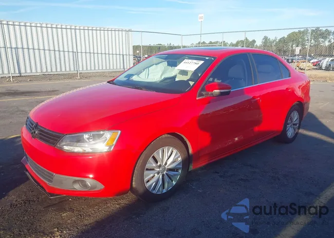 3VWLL7AJ8DM436003: 44127780