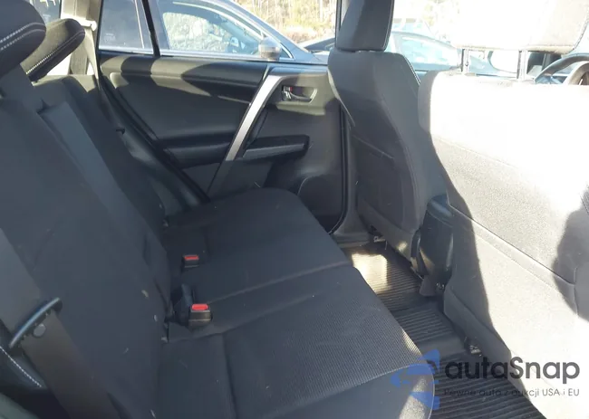 JTMRFREV8JJ735030: 44127799