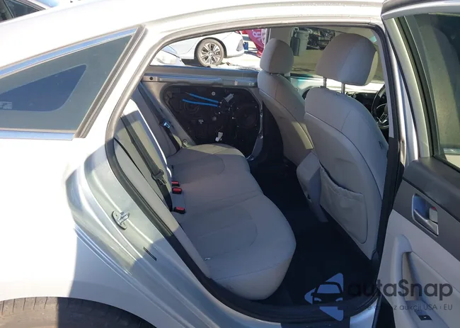 5NPE34AF7JH684234: 44127816