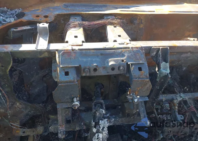 3FA6P0HD9ER267227: 44127892