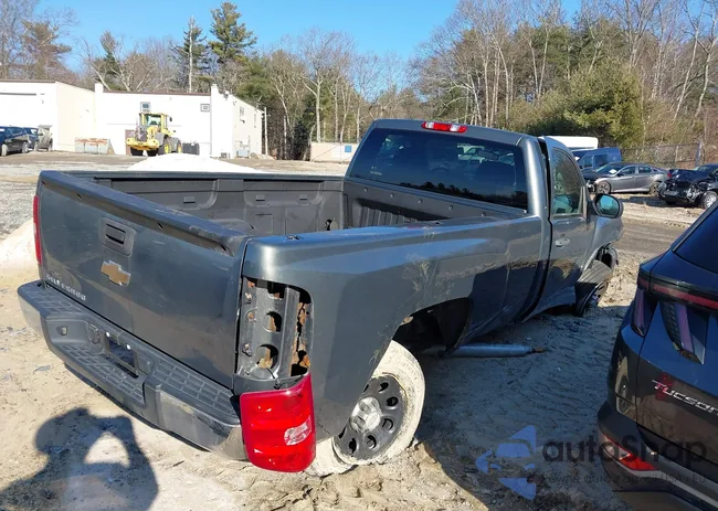 1GCNCPEX0BZ345717: 44127898