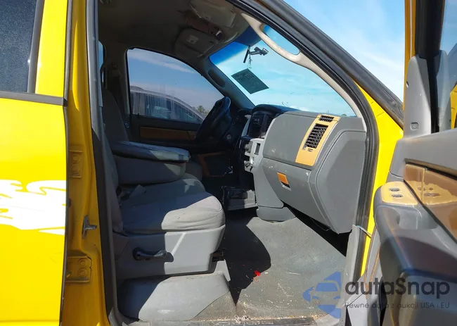 1D7HA18257S257204: 44127937