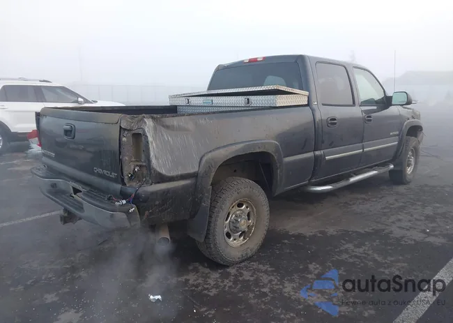 1GCHK23UX3F252203: 44127950