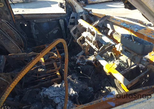 1C6RR6FT7JS202381: 44127952