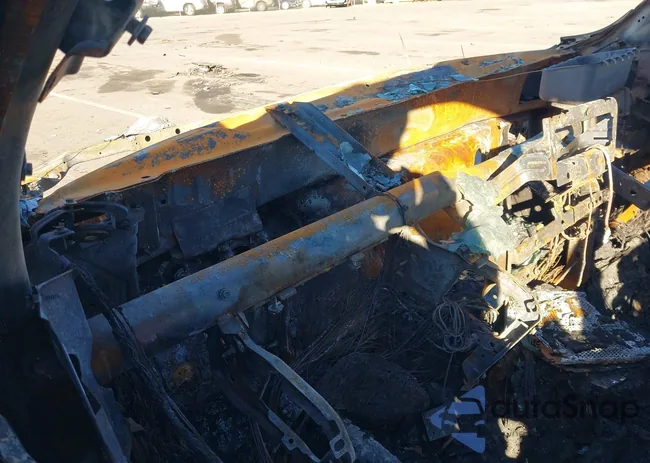 1C6RR6FT7JS202381: 44127952