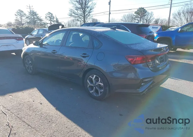 3KPF24AD3LE246033: 44128071