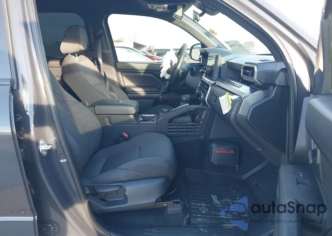 3TMLB5JN9SM157640: 44127156