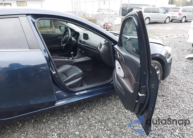 3MZBN1W34JM212395: 44127292