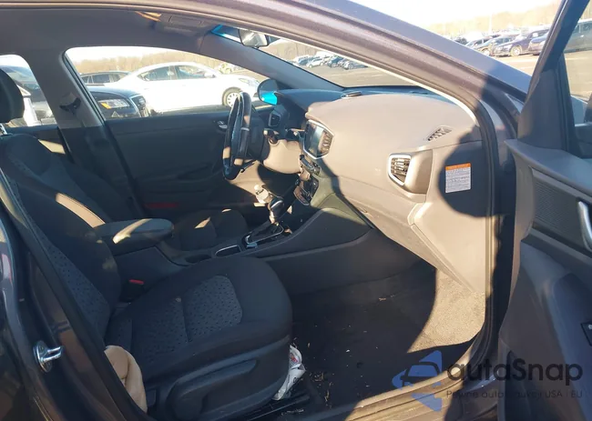 KMHC75LC3JU062199: 44127298