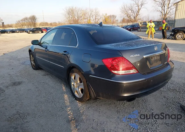 JH4KB16585C002904: 44127329