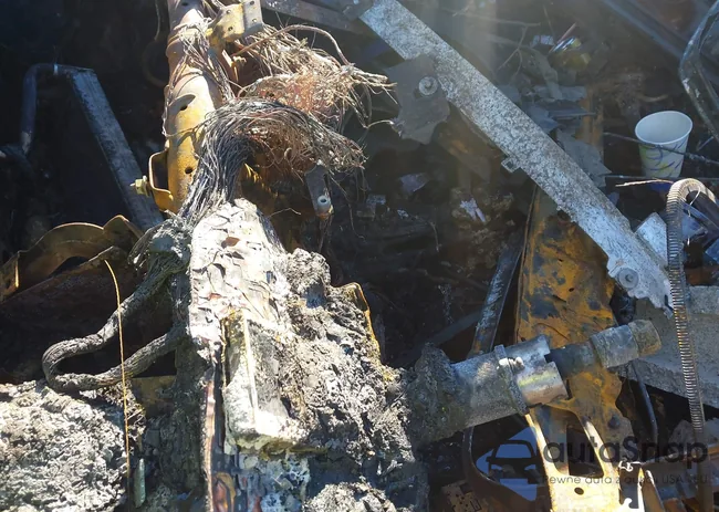 KM8J3CA40KU023316: 44127334