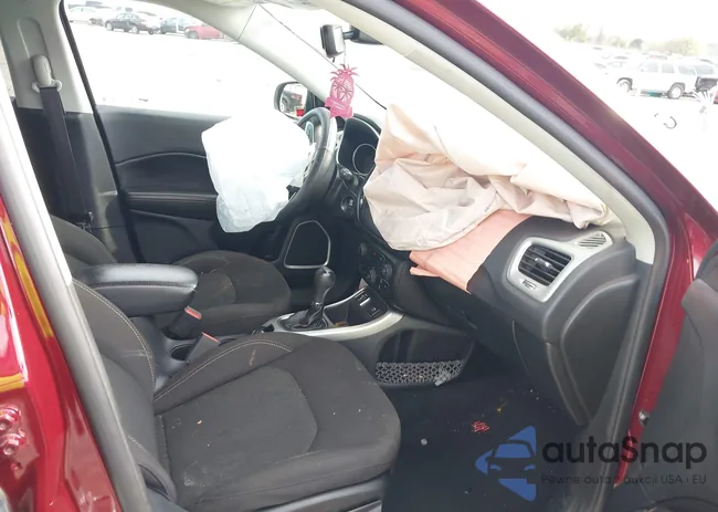 3C4NJCAB8MT538510: 44127338