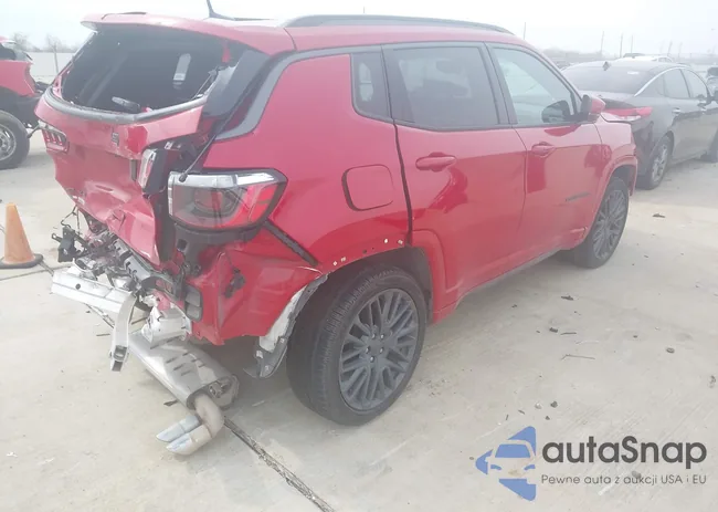 3C4NJDCB6NT144489: 44128537