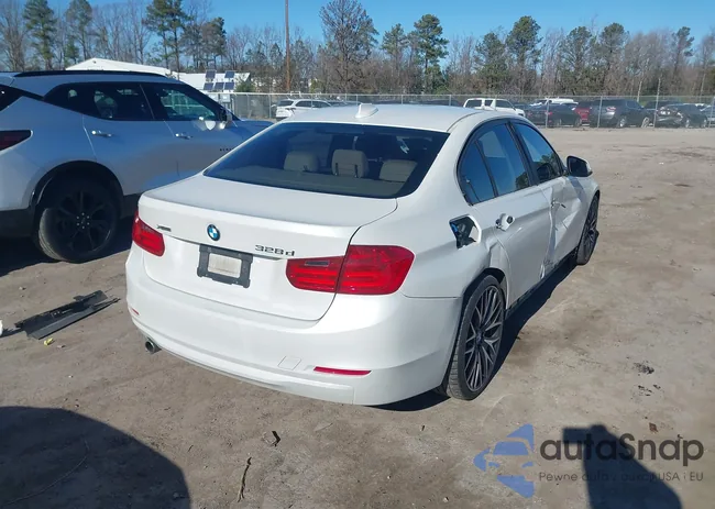 WBA3D5C58EKX95233: 44128596