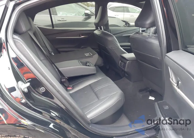 4T1DBADK2SU021453: 44128700