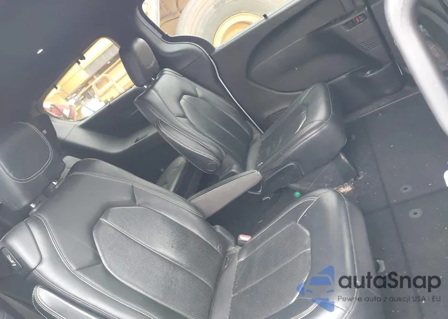 2C4RC1BG0JR354803: 44128782