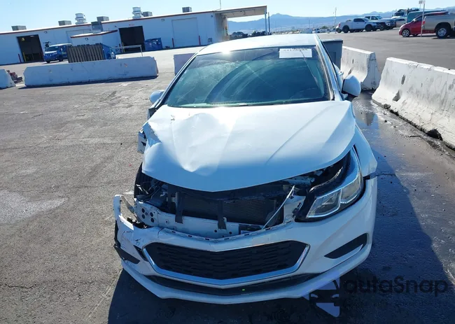 1G1BC5SM9J7202317: 44128805