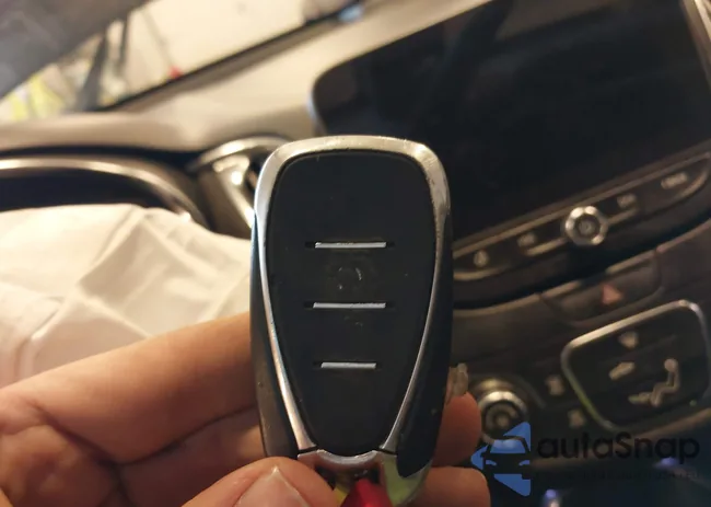 1G1ZE5ST8HF205662: 44128853