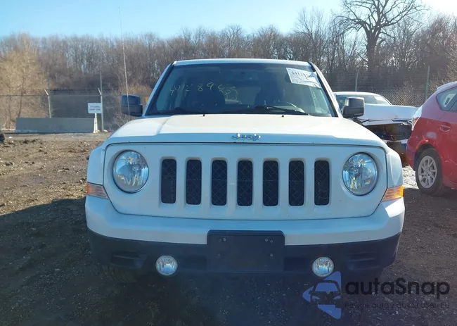 1C4NJPBA0GD715719: 44128902