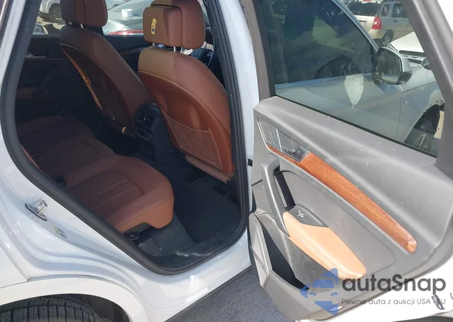 WA1EAAFY9P2160778: 44129045