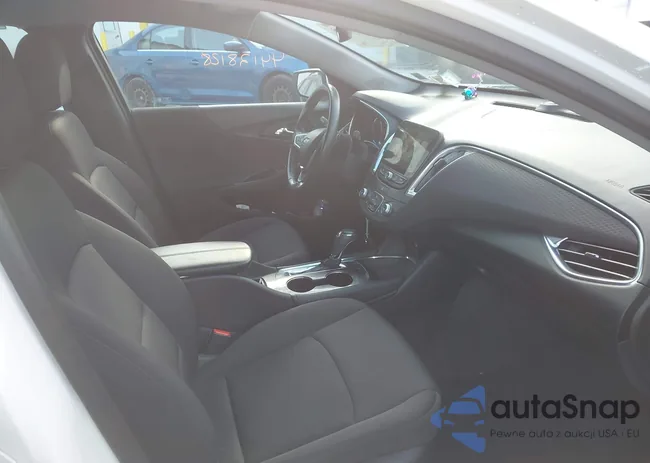 1G1ZD5ST8JF201779: 44128128