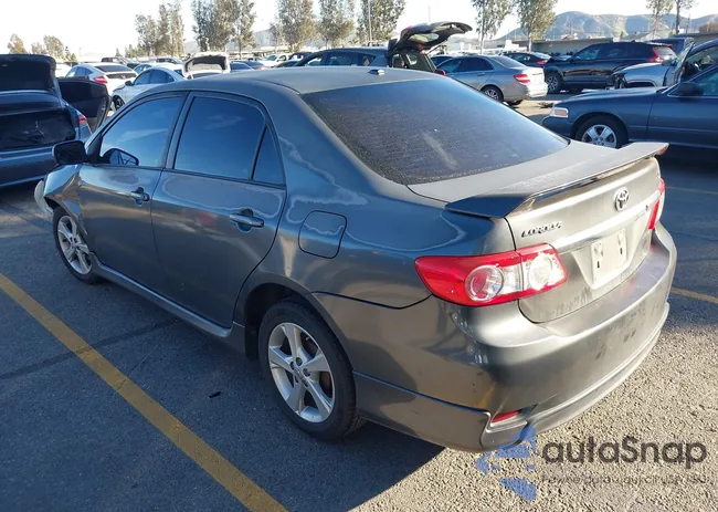 2T1BU4EE4BC710388: 44128190