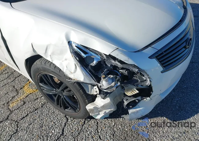 JN1CV6AP1CM625309: 44128206