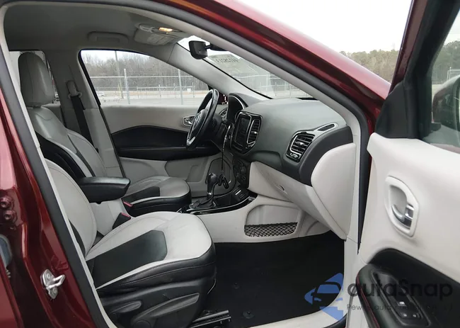 3C4NJCCB2MT528200: 44128213