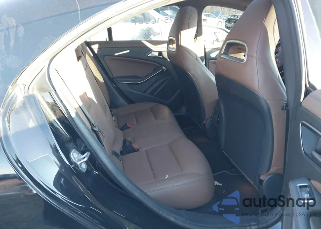 WDDSJ4EB6JN642403: 44128287