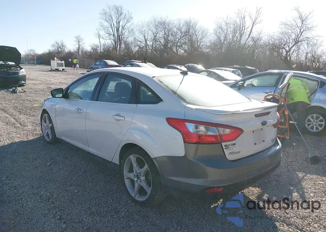 1FADP3J24EL396024: 44128292