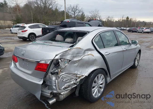 1HGCR2F89FA104096: 44128343